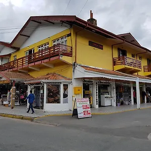 https://pousada-miniferico.camposdojordaohotels.net